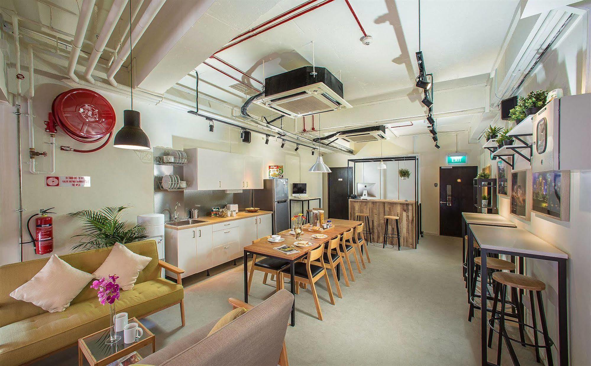 Quarters Capsule Hostel Singapore Exterior photo